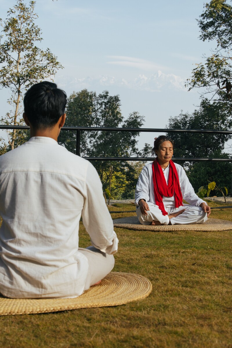 Himalayan yoga and breathwork session