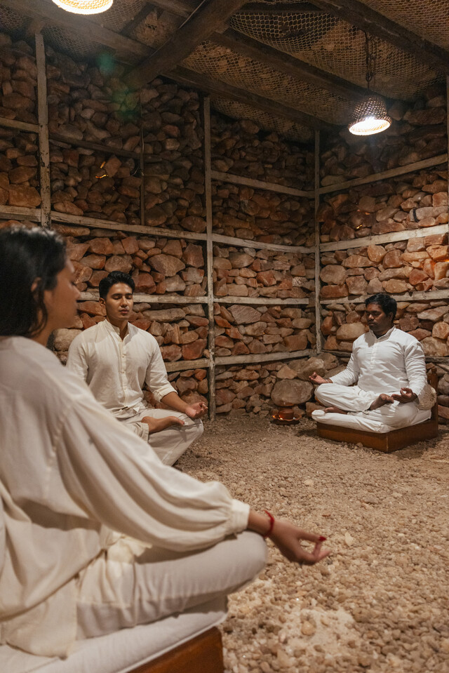 dwarikas_sanctuary_elisehassey_2717